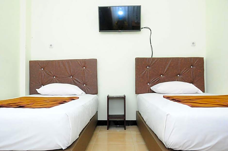 Dena Hotel
