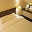 9 Square Hotel