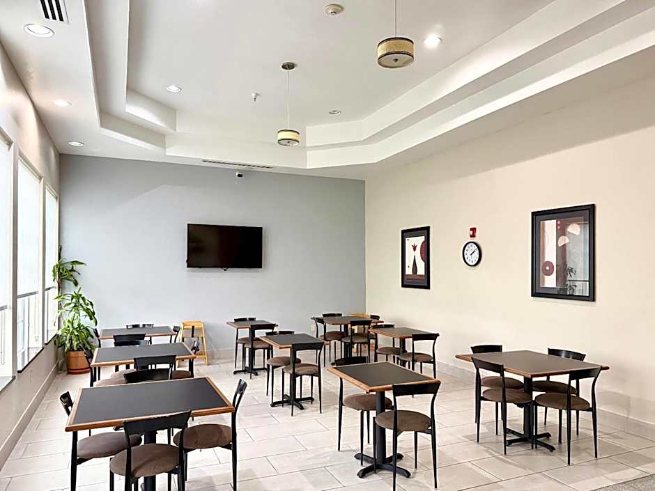 Quality Inn & Suites Greenville I-65