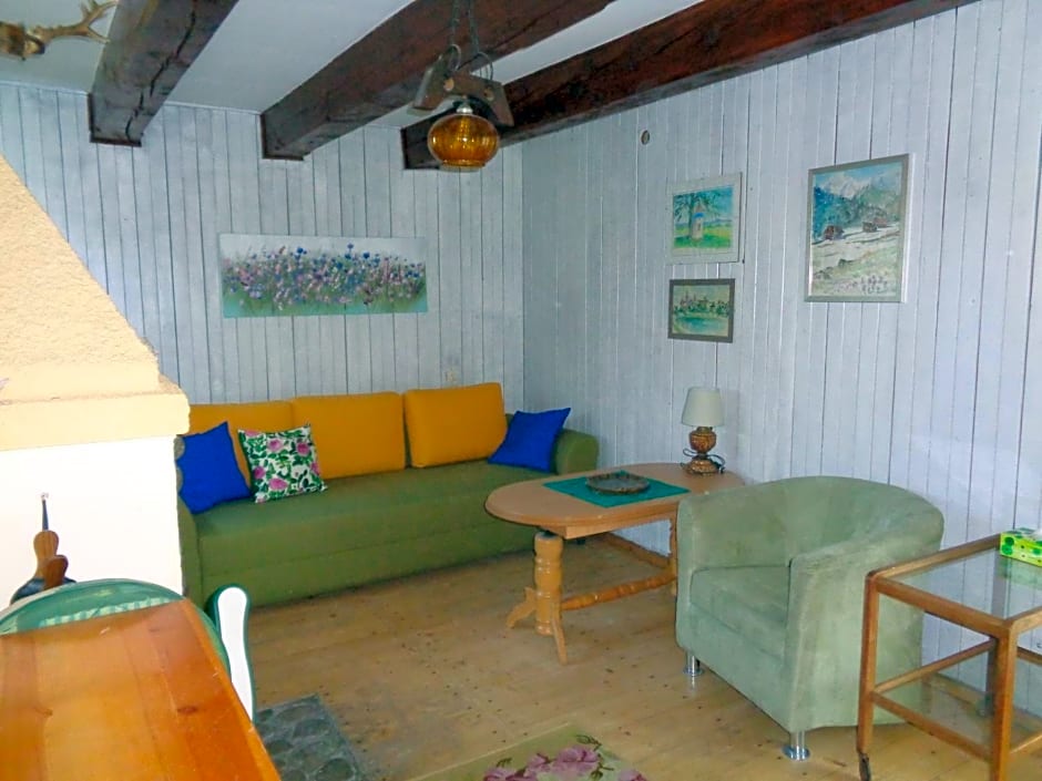 Uroczy Domek Z Ogrodem I Tarasem