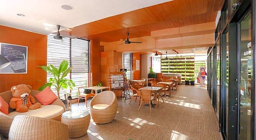 CRYSTAL JADE  RAYONG HOTEL