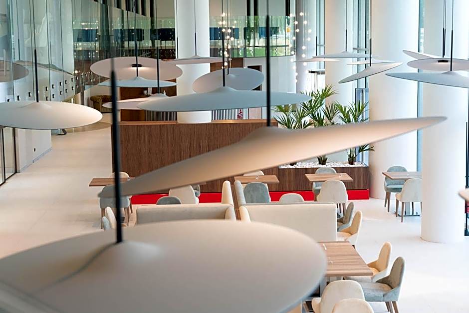 Life Hotel