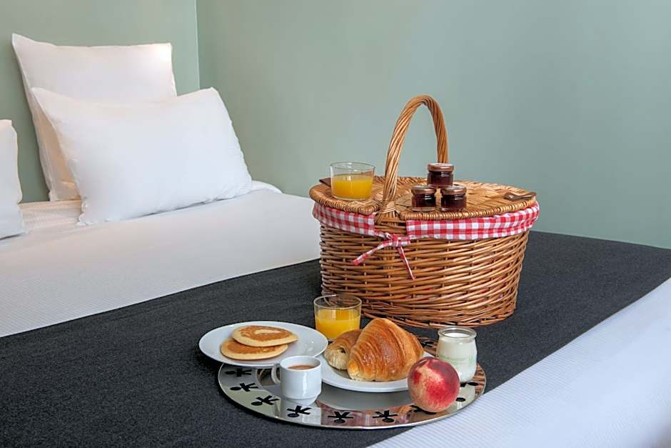 Helzear Montparnasse Suites