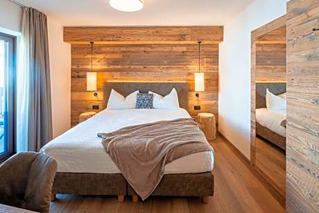 Junior Suite with Balcony