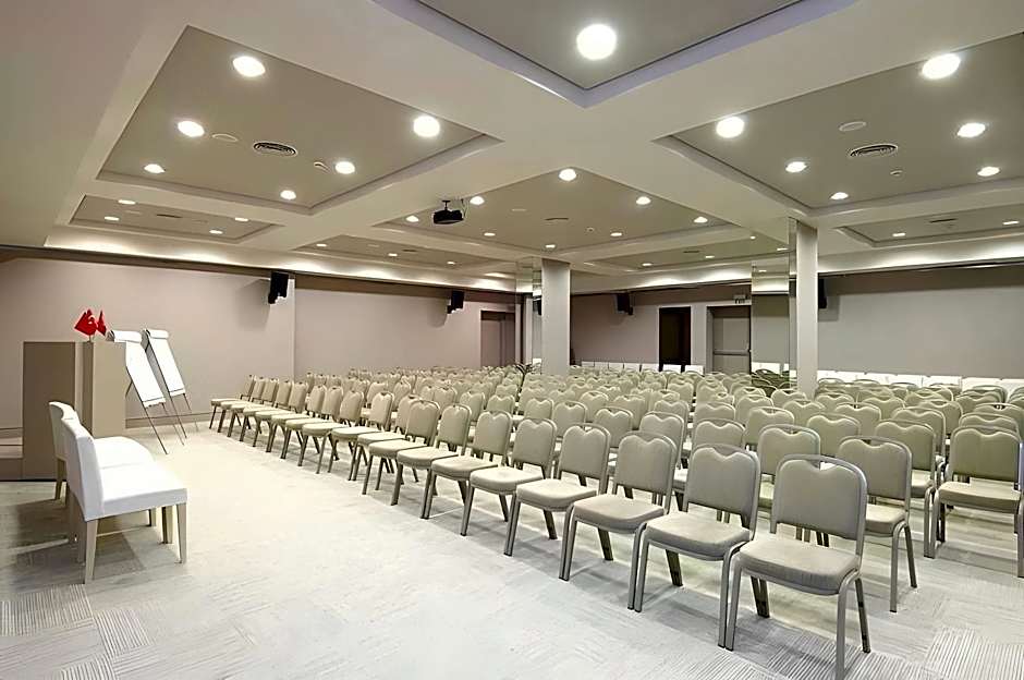 Ontur Izmir Otel