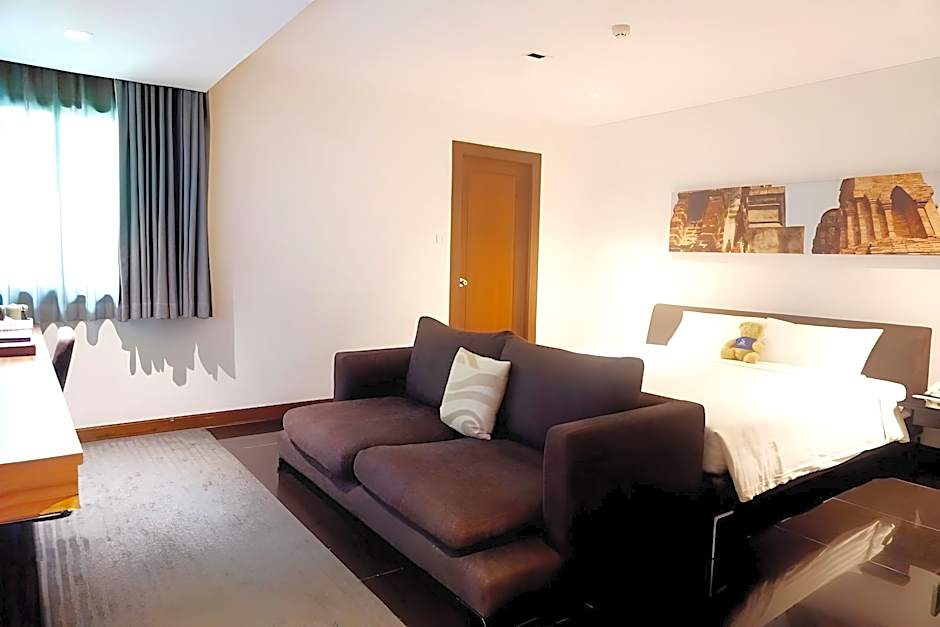 S33 Compact Sukhumvit Hotel