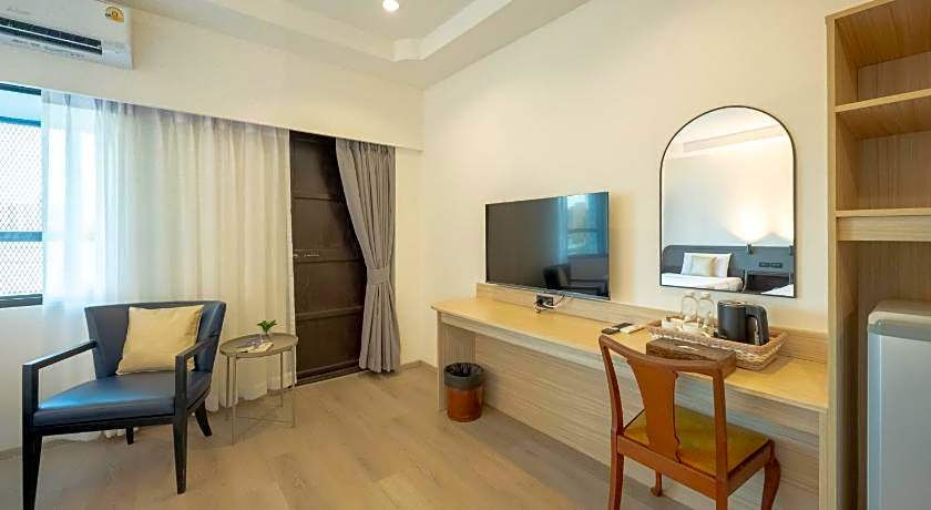 The Krungkasem Srikrung Hotel