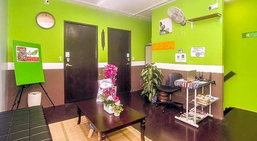 SPOT ON 89929 Tropical Lodge