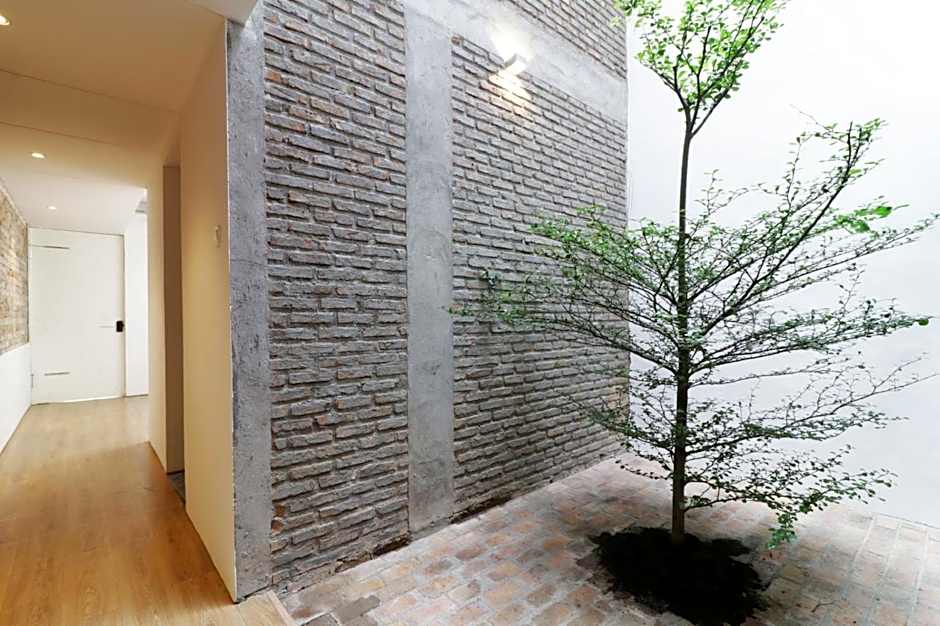 Semalam at Sun Yat Sen - SELF CHECK IN