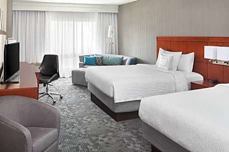Queen Room with Two Queen Beds and Roll-in Shower - Mobility and Hearing Accessible