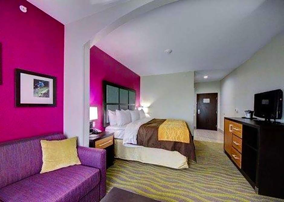 Comfort Inn & Suites