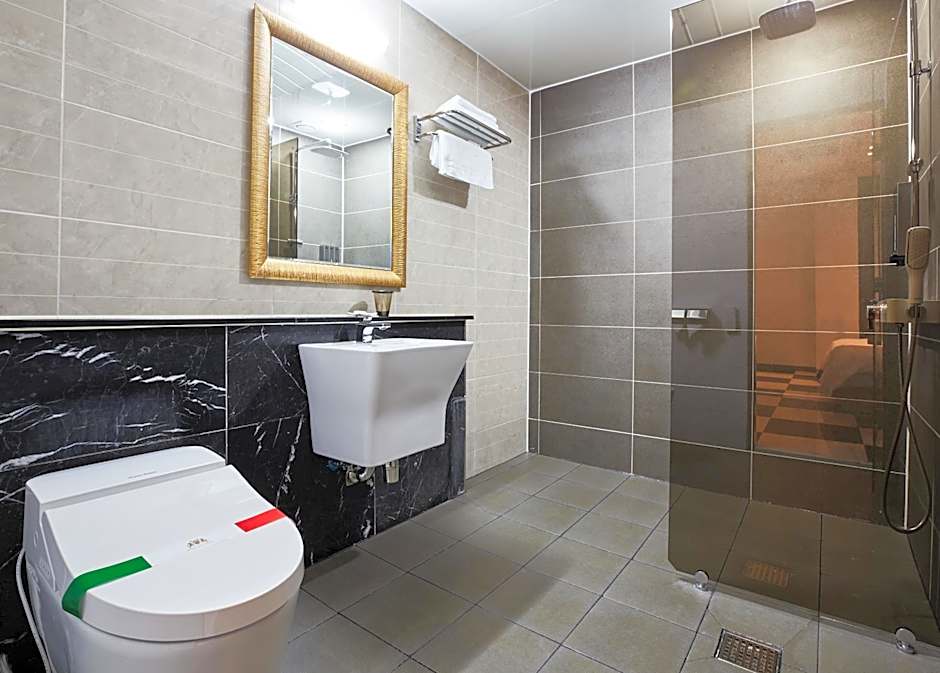 Noble Stay Hotel
