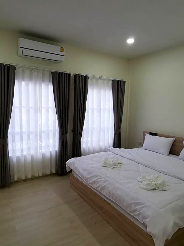 NST Boutique เอ็นเอสทีบูทีค