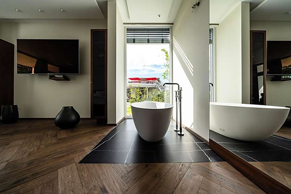 MotelplusHotel BiggeSeeFront