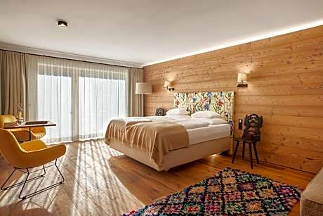 Suite with Garden View