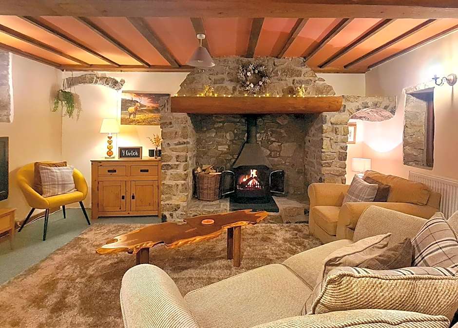 Garnffrwd Cottages