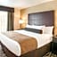Cobblestone Hotel & Suites Appleton International Airport