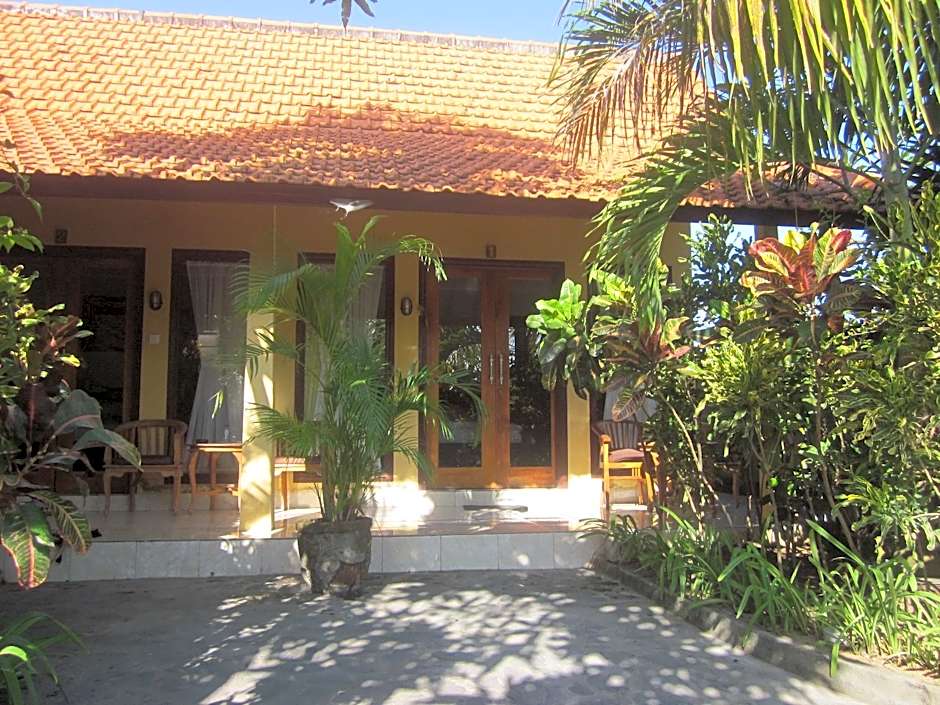Putu Guest House II
