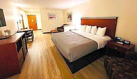 Deluxe King Room - Non-Smoking