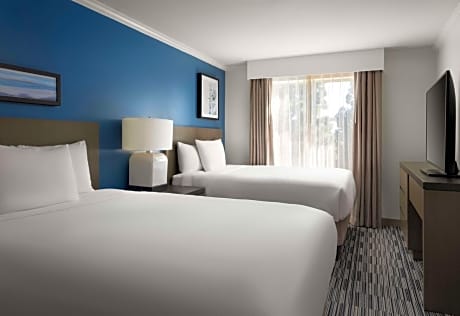 One-Bedroom Suite with Two Queen Beds