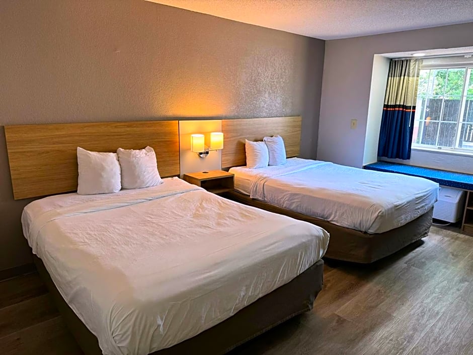 Microtel Inn & Suites by Wyndham Winston Salem