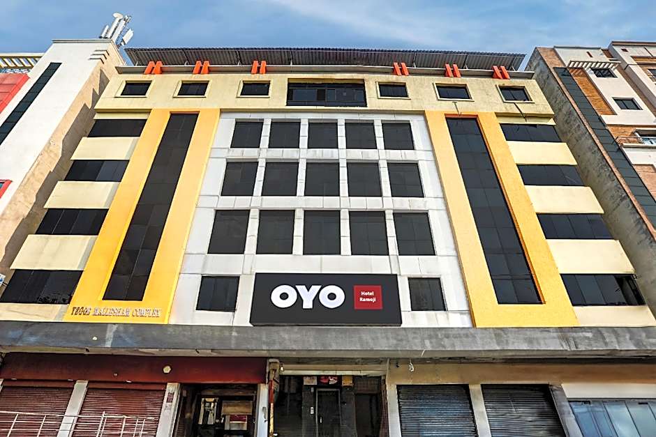 OYO Flagship 76687 Ramoji Kothapet