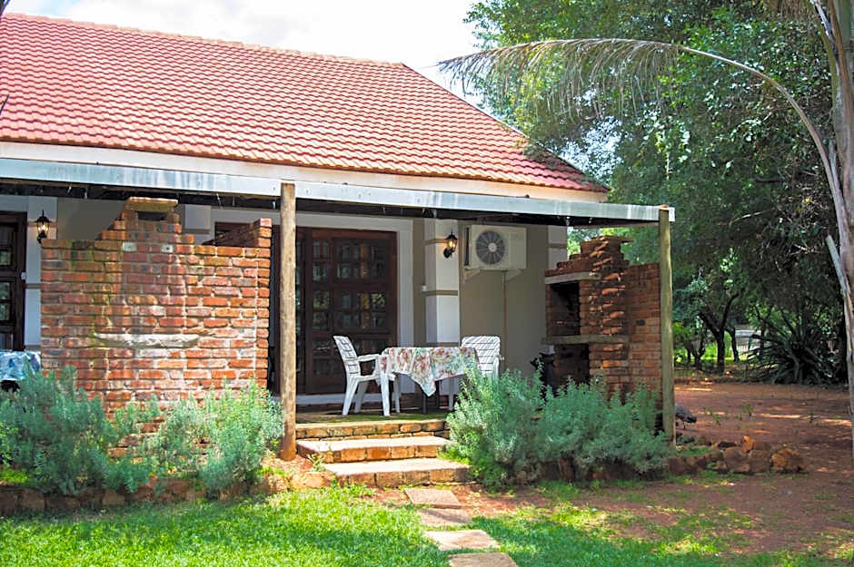 Shangrila-innibos Country Lodge