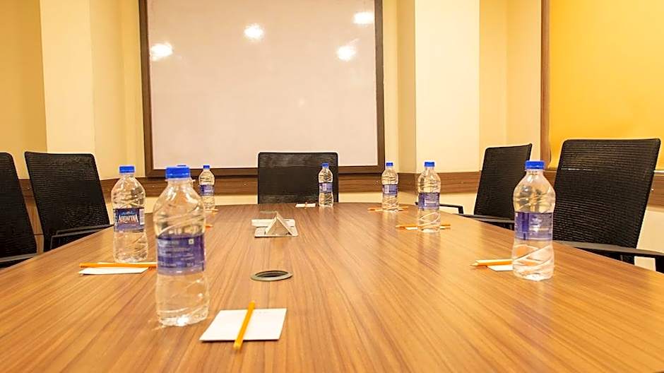 Ginger Hotel Pantnagar