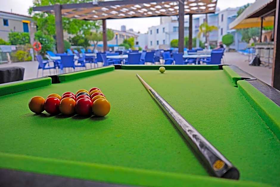 Green Bungalows Hotel Apartments