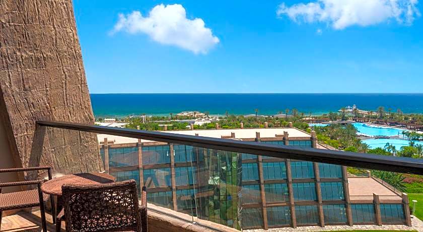 Noahs Ark Deluxe Hotel Spa