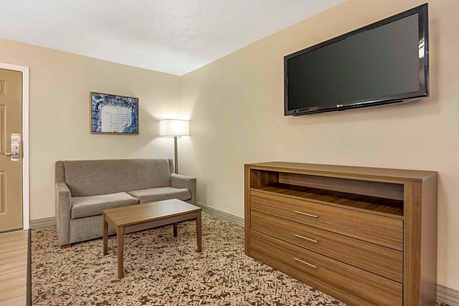 Best Western Plus Grand Manor Inn