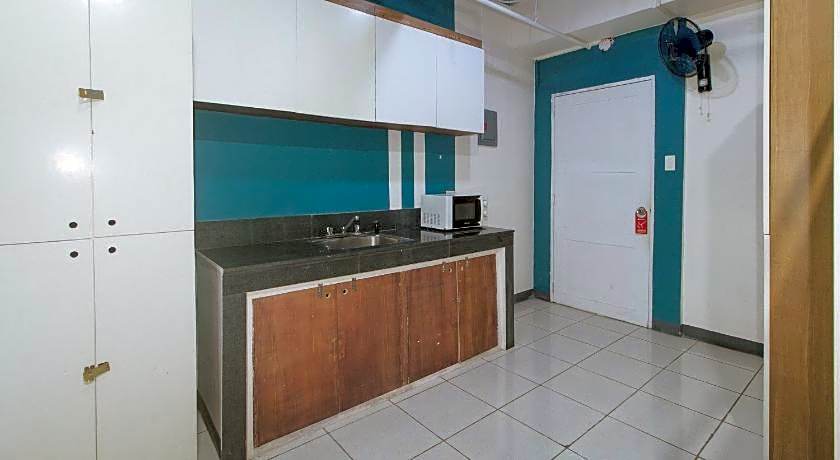 OYO 809 Crowne One Condo