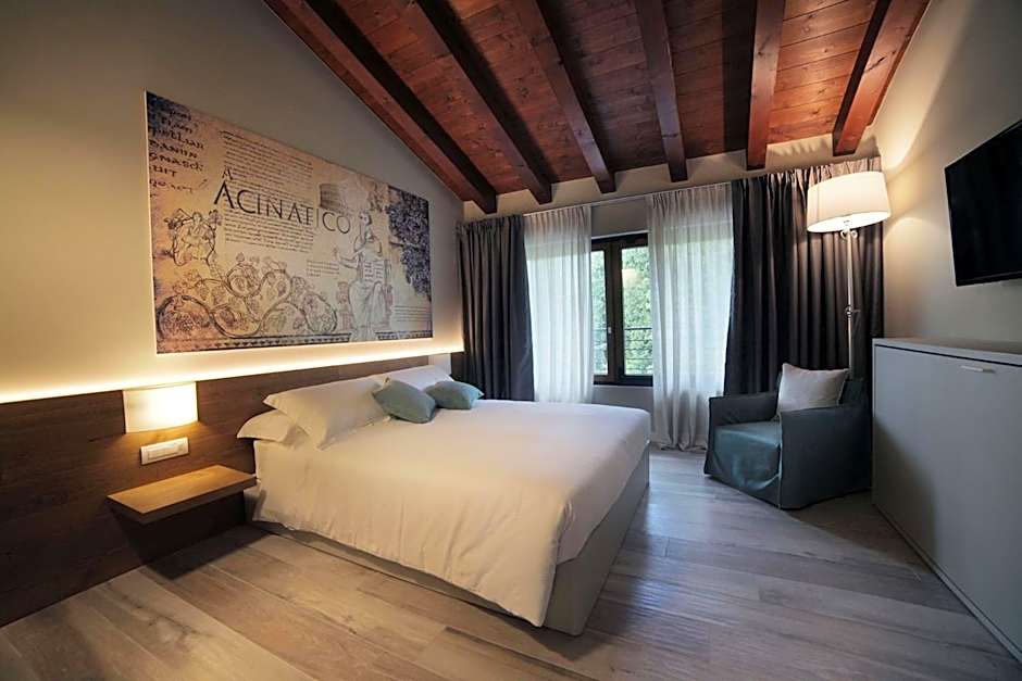 AGRITURISMO ACINATICO WINE RELAIS