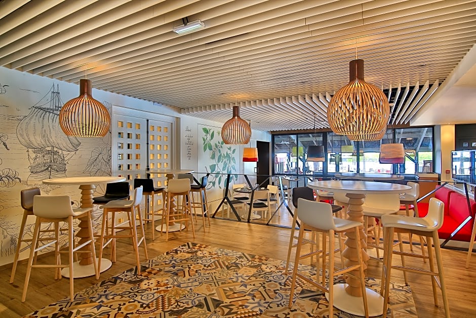 La Creole Beach Hotel & Spa