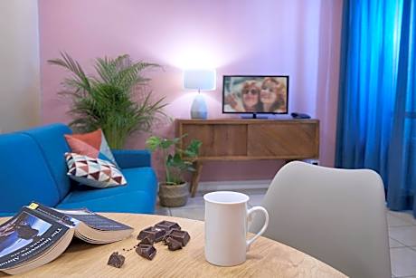 Deluxe Studio