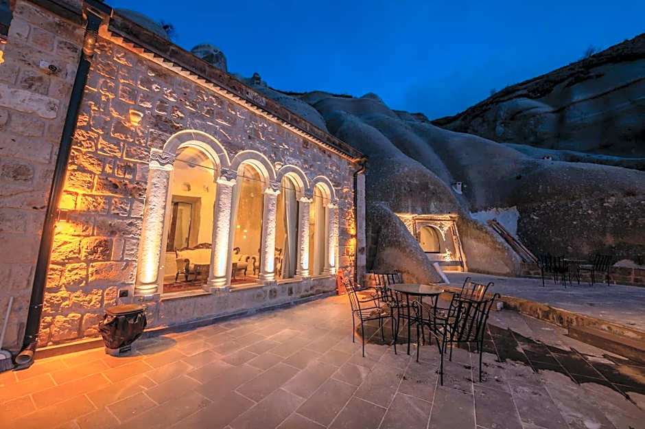 Majestic Cave House