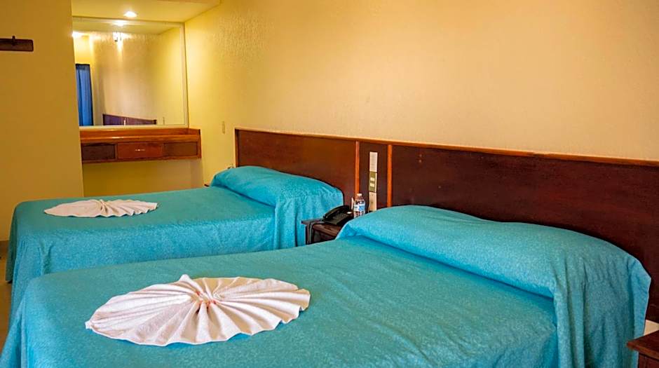 Hotel Plaza Mazari