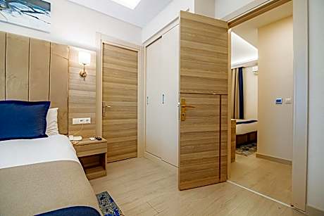 Two Connecting Double Rooms
