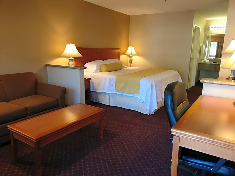 Burbank Inn and Suites
