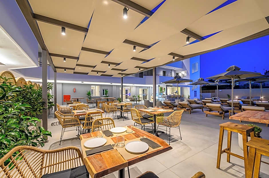 Nicolas Grand Suites, Adults Only