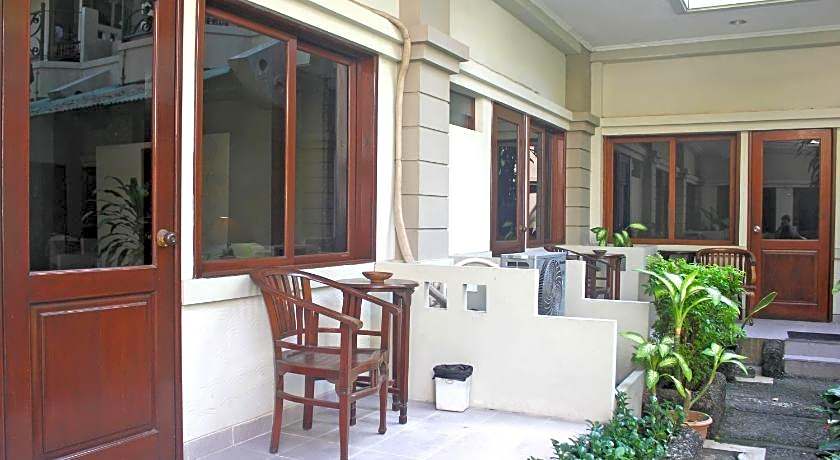 Hotel Winotosastro Garden