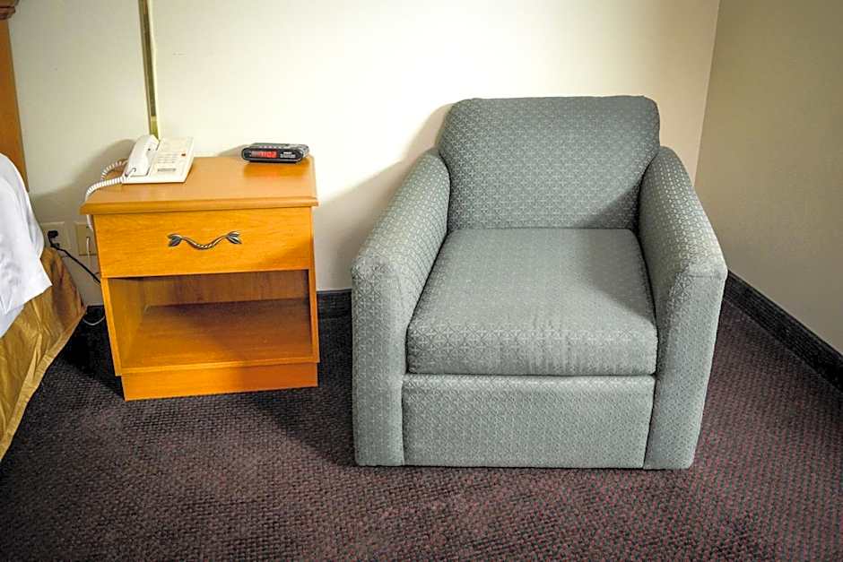 Travelodge by Wyndham St. Louis