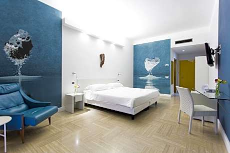 Junior Suite with Shower