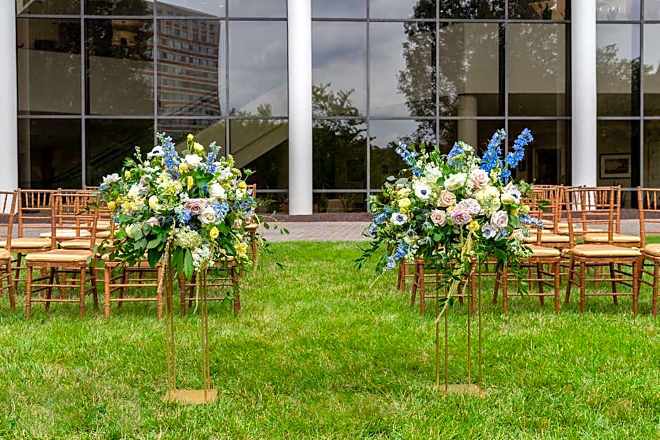 Hilton Alexandria Mark Center