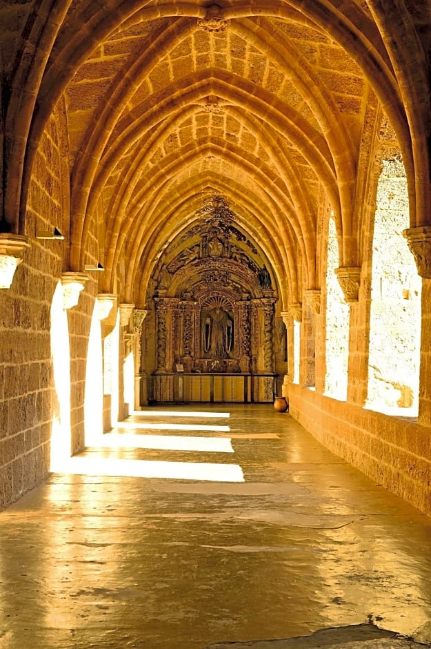 Monasterio De Piedra