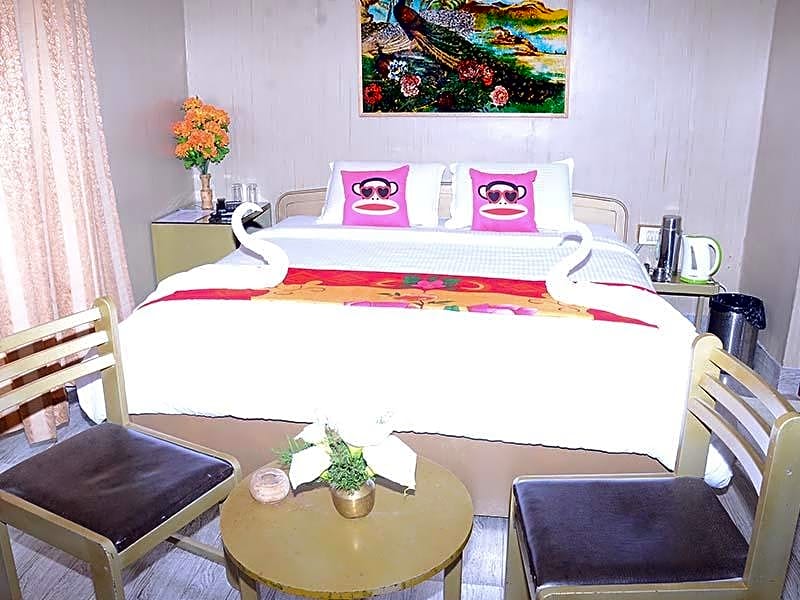 COASTAL GRAND HIGH LAND PARADE