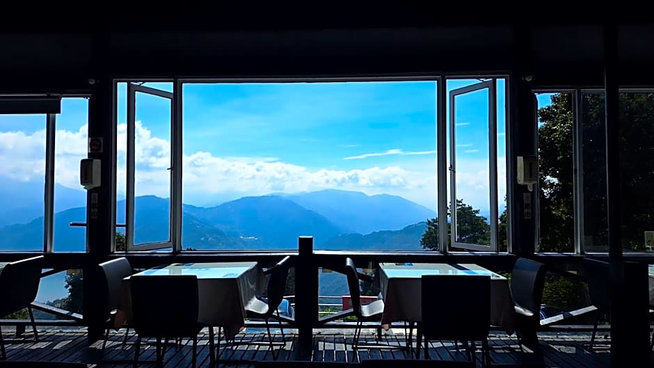 Zusin Shin Garden Hotel