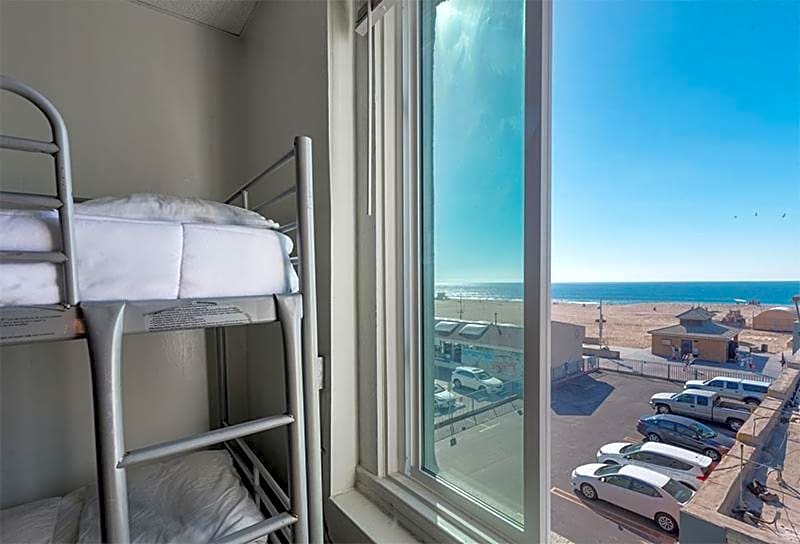 ITH Surf City Hostel Hermosa Beach