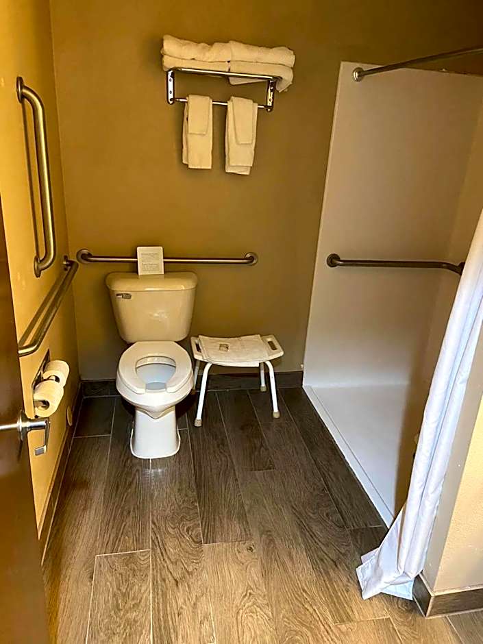 Wingate by Wyndham Beaver I-15