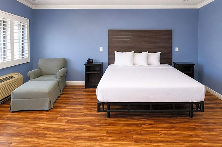 Big A Motel & Suites Near Disneyland Orange County